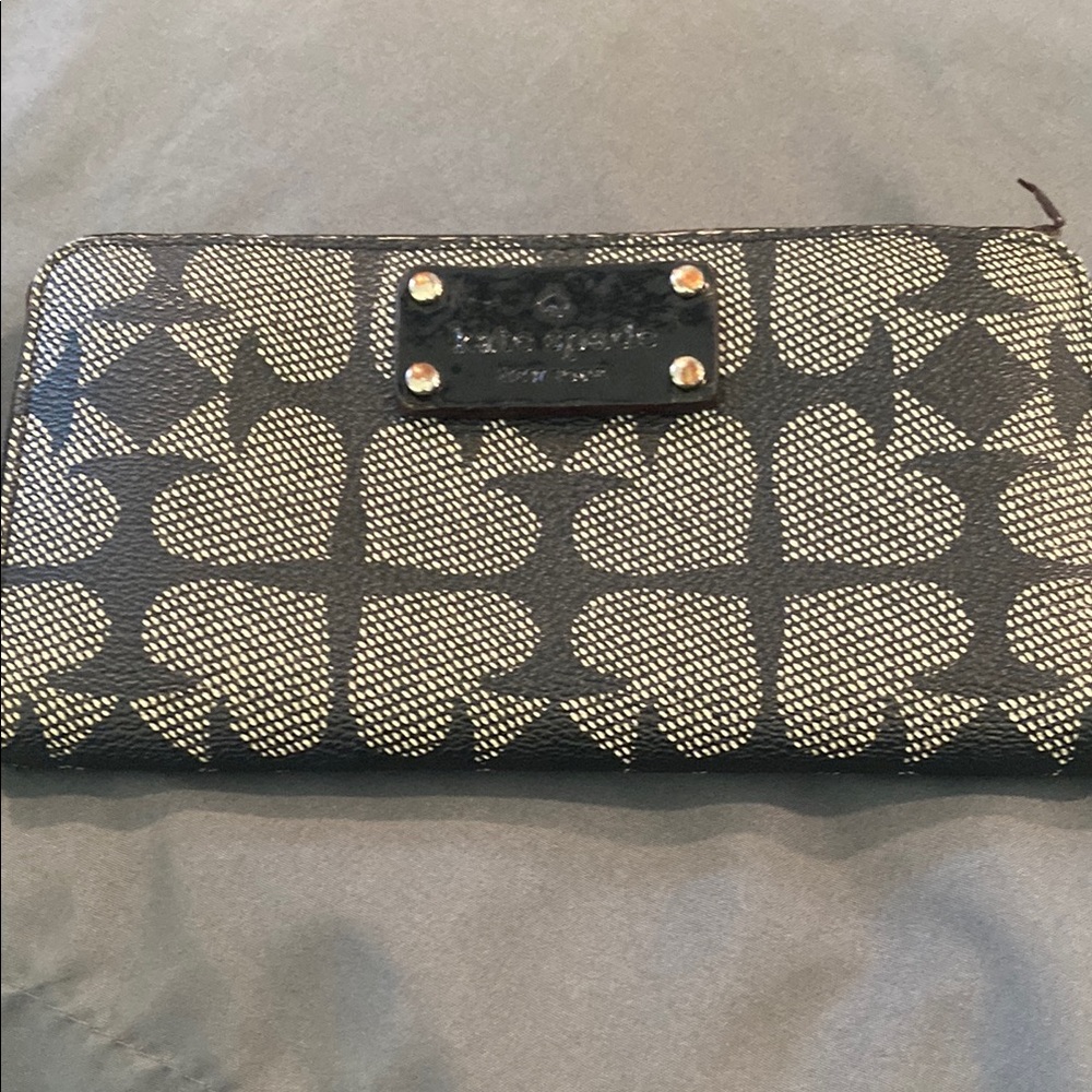 Kate Spade Black and Cream Heart Pattern Wallet